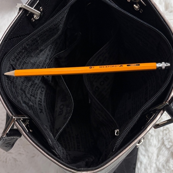 BO DEREK,Elegant Black Tote Bag - Picture 12 of 17